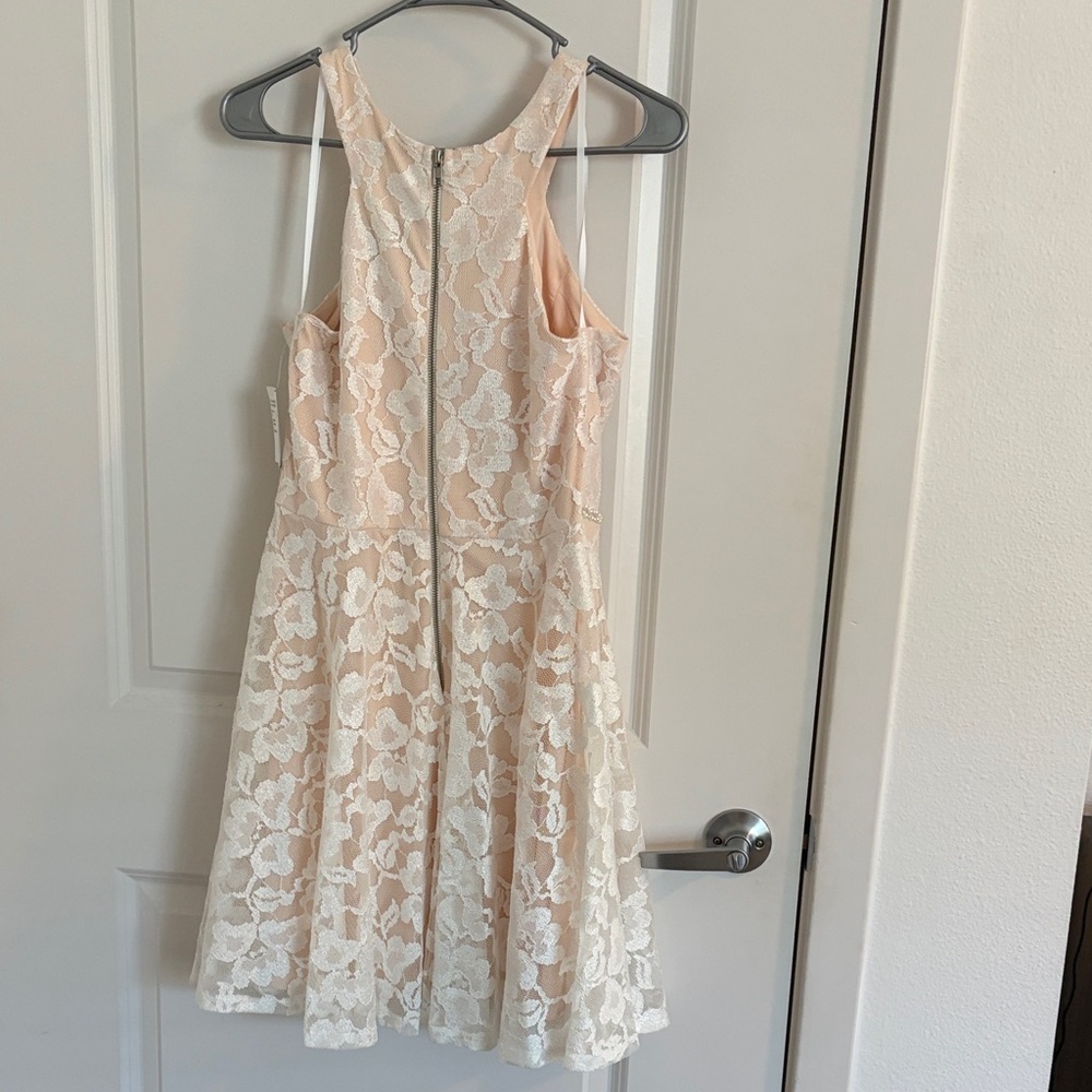 David’s Bridal City Triangles Lace Fit & Flare Dress Blush Ivory Size 8 NWT - Picture 6 of 9